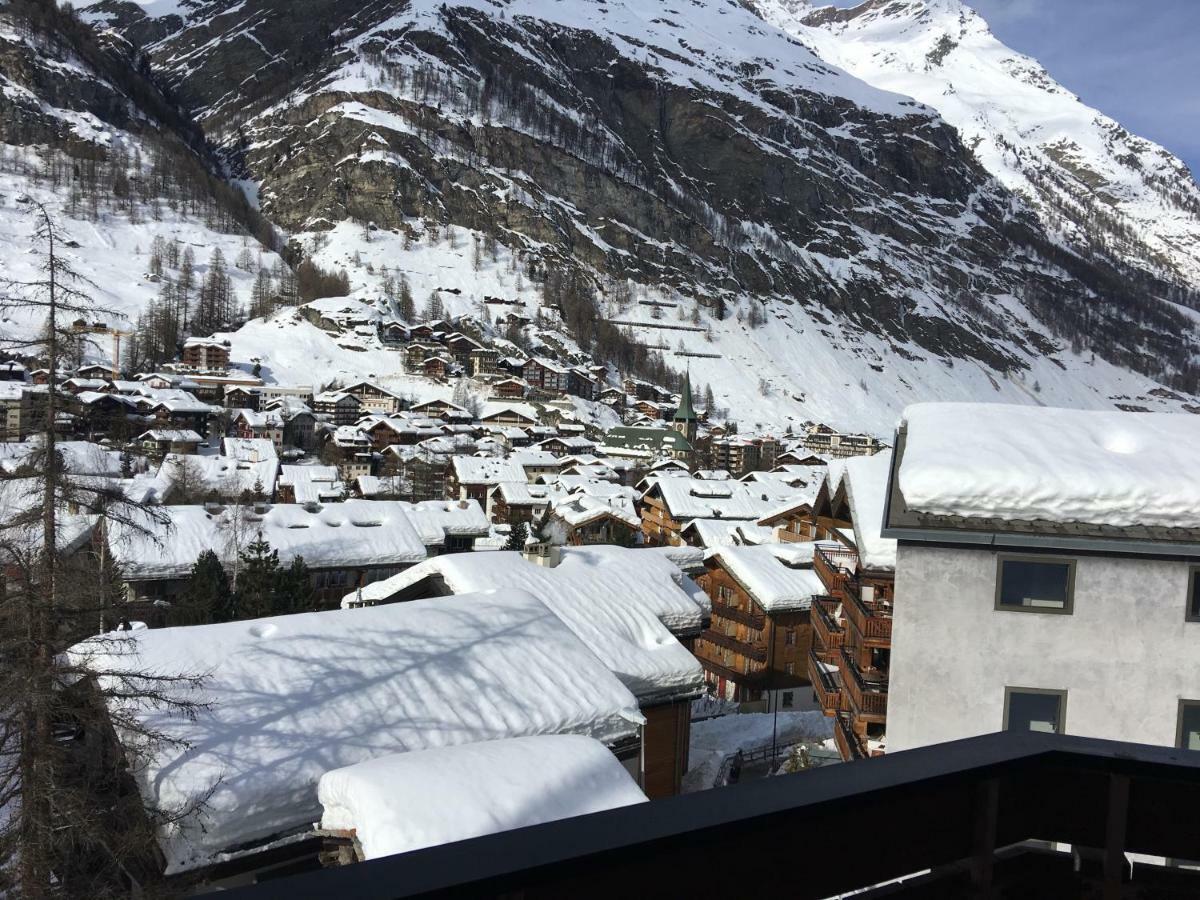 Haus Colmar Apartment Zermatt Exterior photo