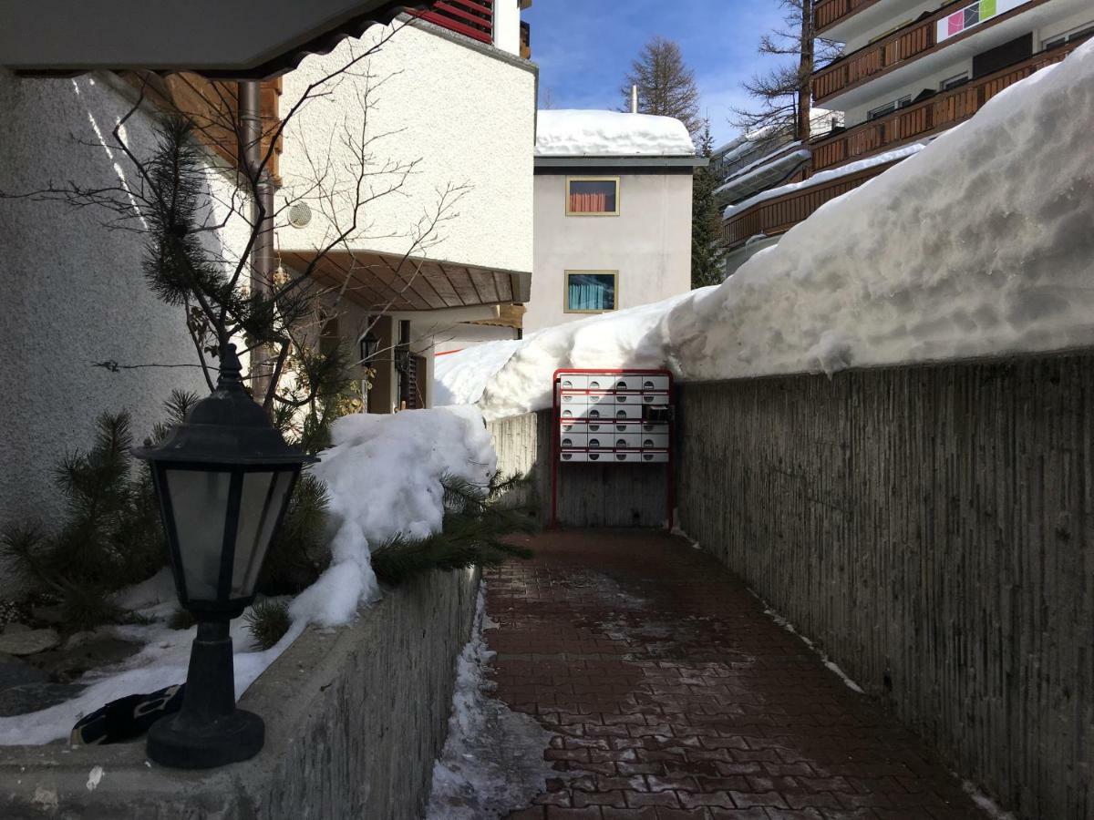 Haus Colmar Apartment Zermatt Exterior photo