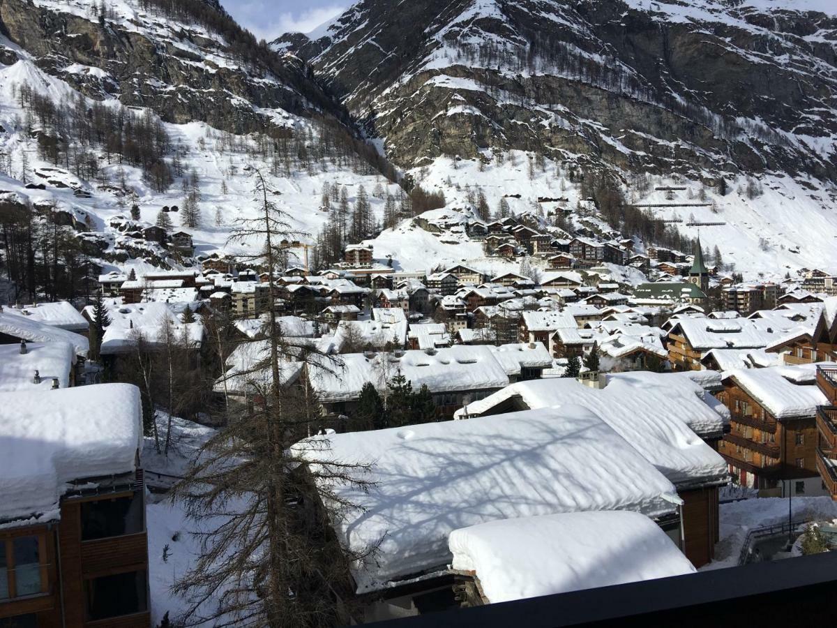 Haus Colmar Apartment Zermatt Exterior photo